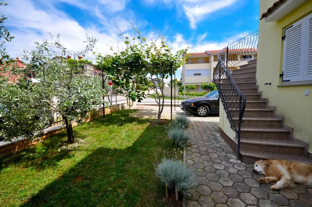 Ana M Apartments Novigrad Istria 크로아티아