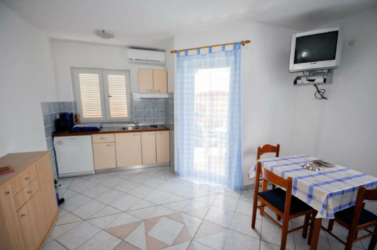 Ana M Apartments Novigrad Istria 크로아티아